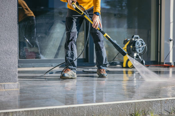 Best Commercial Building Pressure Washing  in Sharon, MS